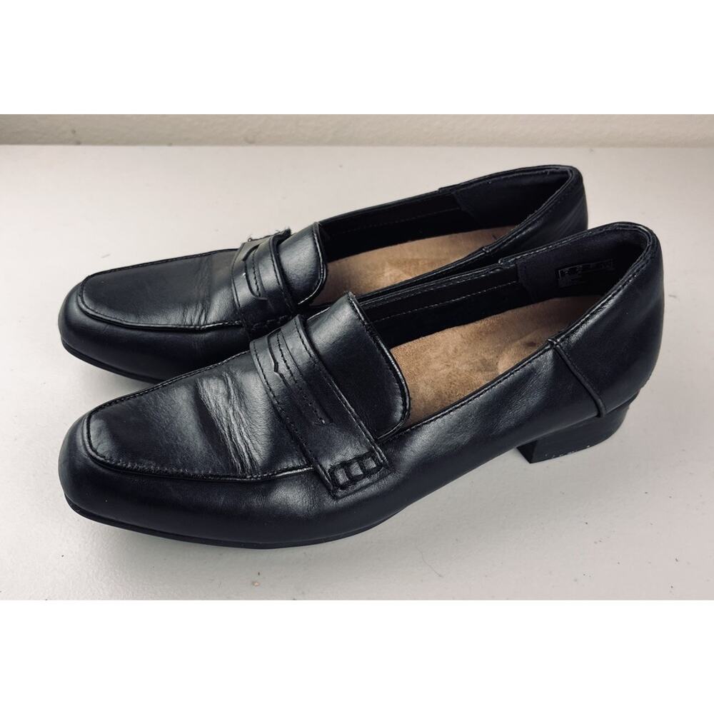 Clarks Black Leather Penny Loafers Women’s Size 6.5 Slip On Comfort Classic